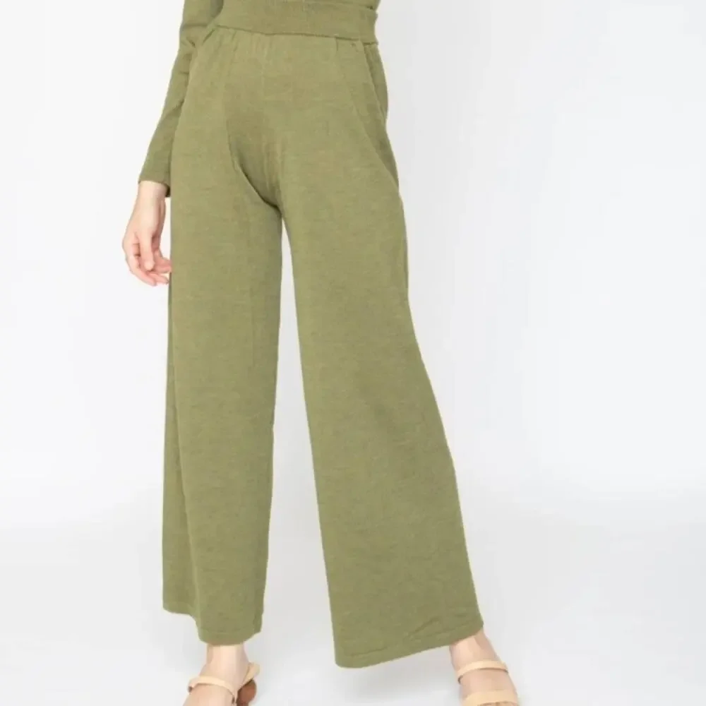 NWT Callahan Knitwear Sage Green Two-Piece Set Revolve One Shoulder Wide Leg S